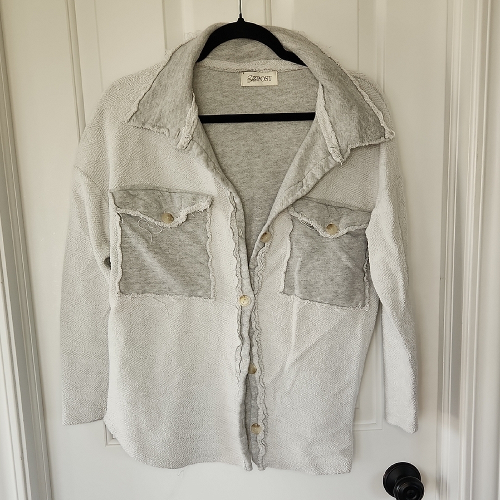 Sarozi Gray Button-Up Women's Top